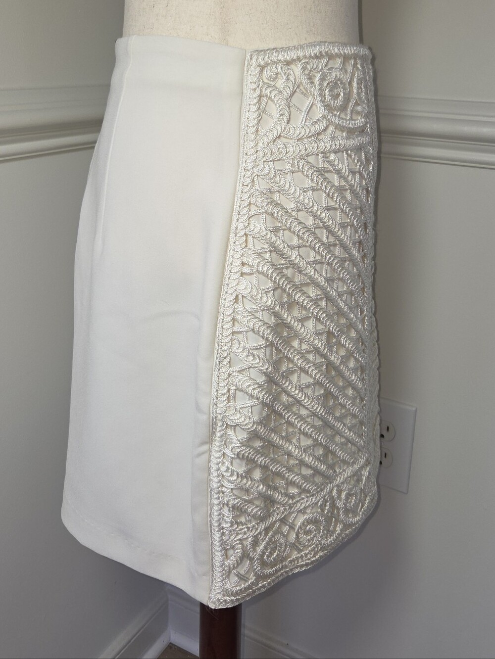 H&M Ivory Embroidered Openwork Mini Skirt 12 Boho Coquette Bridal - Picture 5 of 10